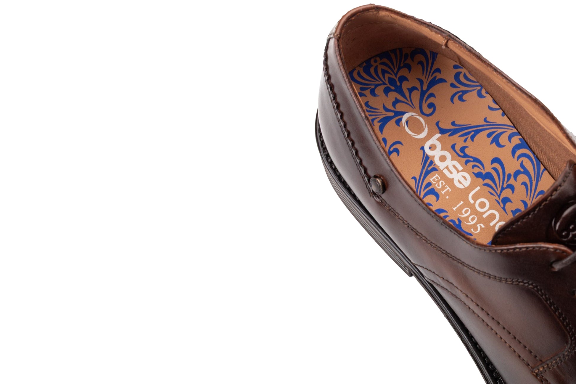 base-london-sleeve-brown-mens-classic-lace-shoes-close