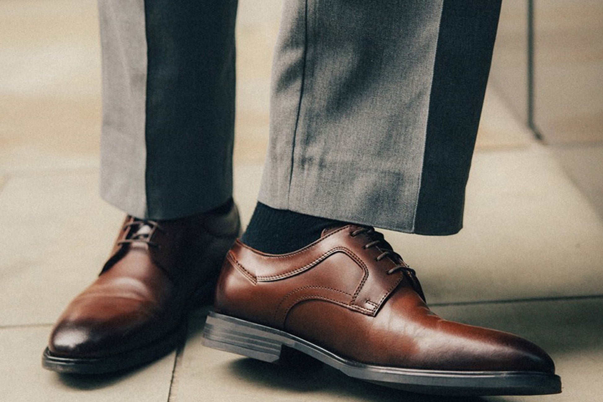 base-london-sleeve-brown-mens-classic-lace-shoes-lifestyle