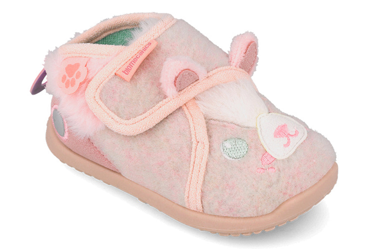 biomecanics-maggie-261186-b-girls-slippers-pink-right-angle