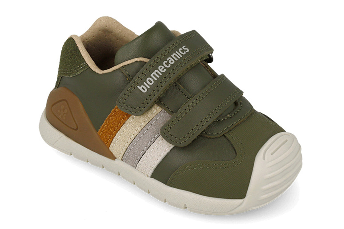 biomecanics-melvin-261131-b-boys-shoes-khaki-right-angle_b12568f4-32ab-4a0d-a9a2-60e945db8357