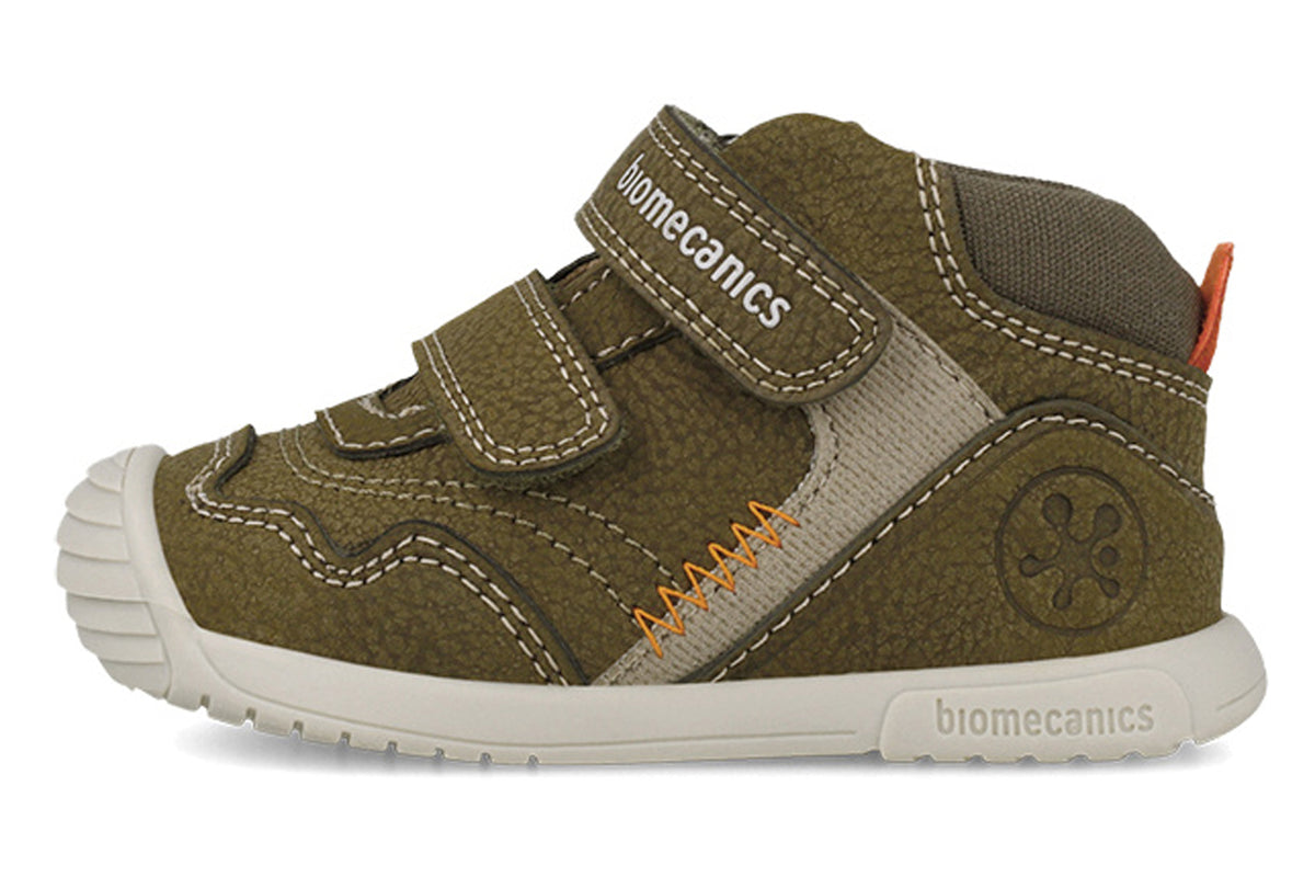 biomecanics-milo-261125-b-boys-boots-brown-khaki-left-flat_c75b7510-5b93-4145-bfdb-33c96181f897