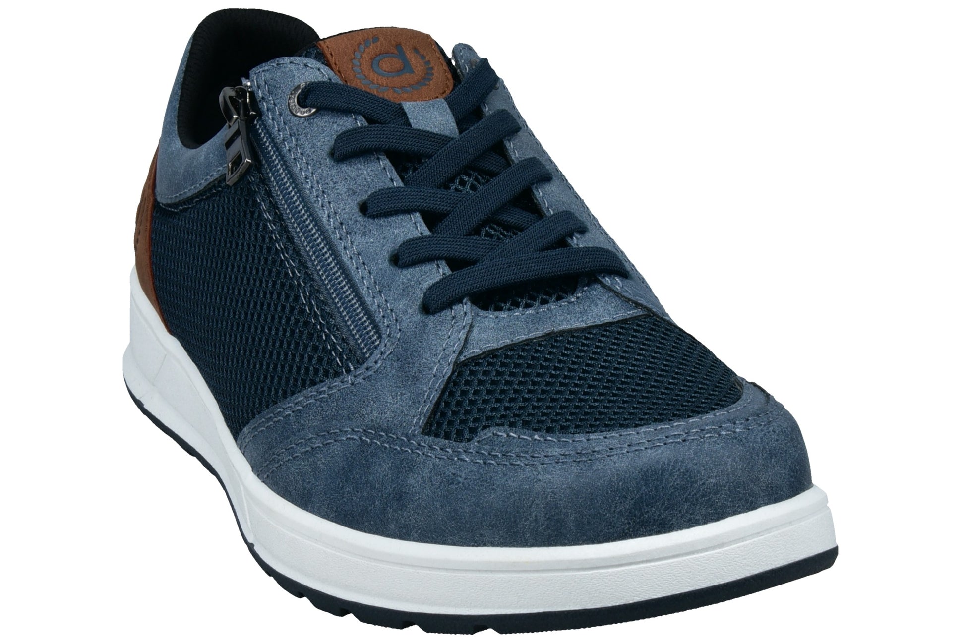 bugatti-artic-331afb05-mens-trainers-dark-blue-right-angle