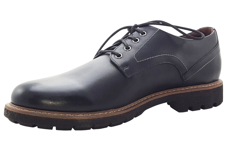 Clarks Batcombe Hall Black Leather Mens Shoes