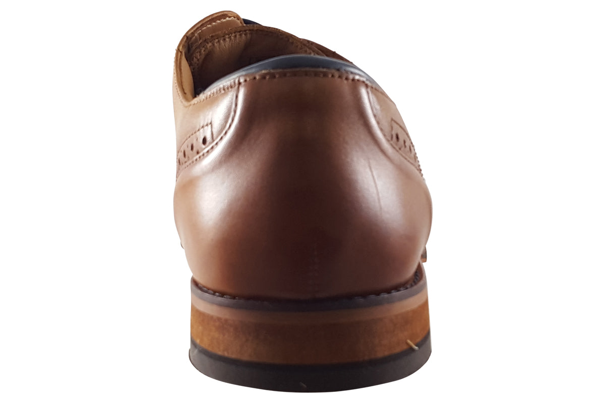 clarks-craftarlolimit-tan-leather-g-mens-shoes-back