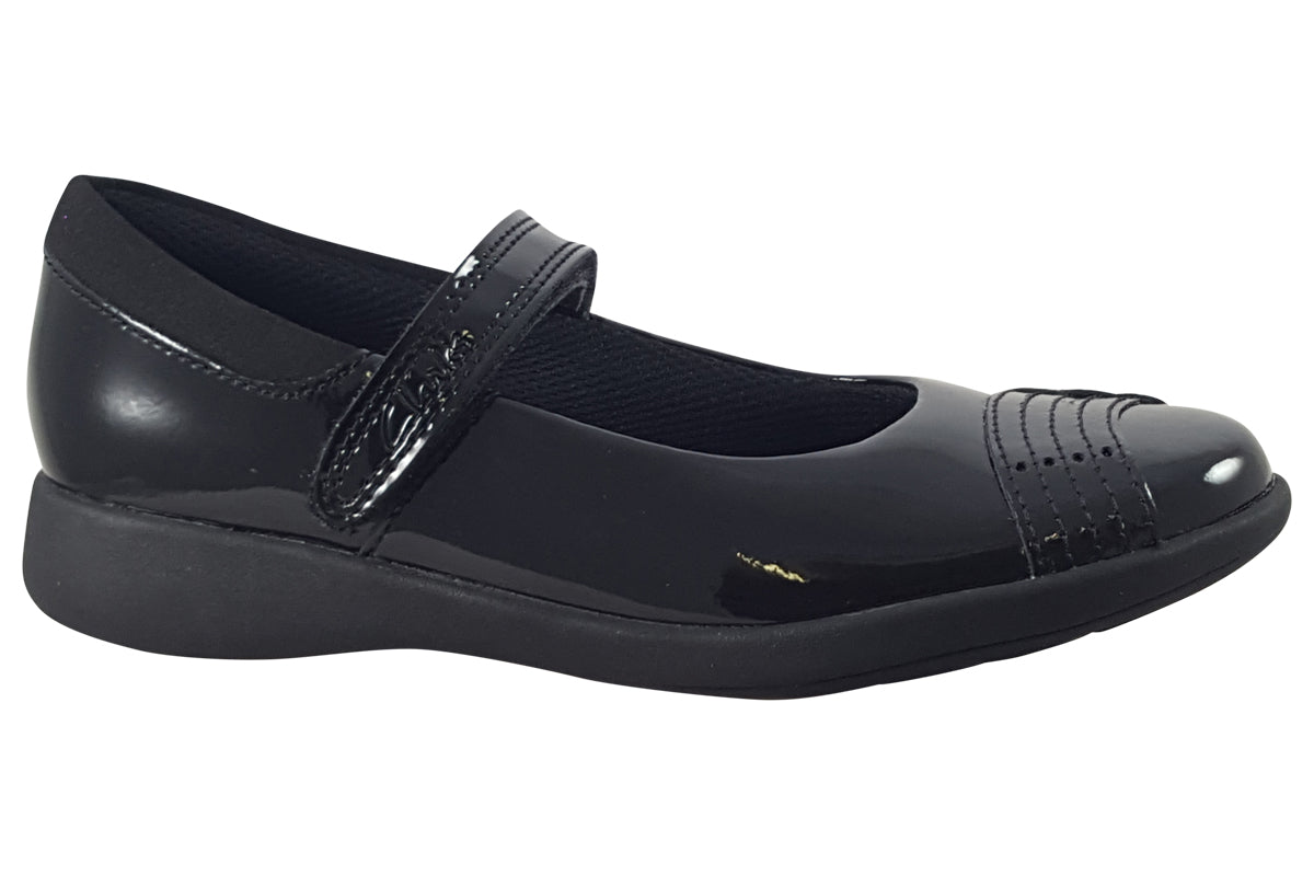 clarks etch beam k black patent girls shoes right