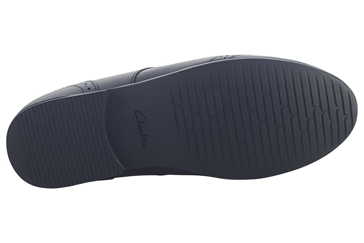 clarks-finjabrogue-o-black-leather-girls-shoes-sole