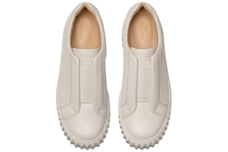 Clarks Mayhill Bay Off White Leather Womens Fashion Trainers