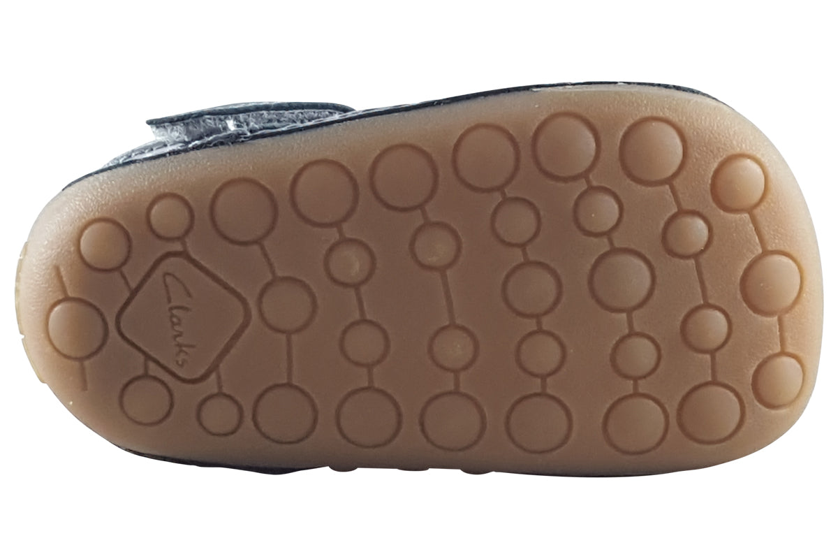 clarks-tiny-cosmo-t-gun-metal-girls-first-shoes-sole