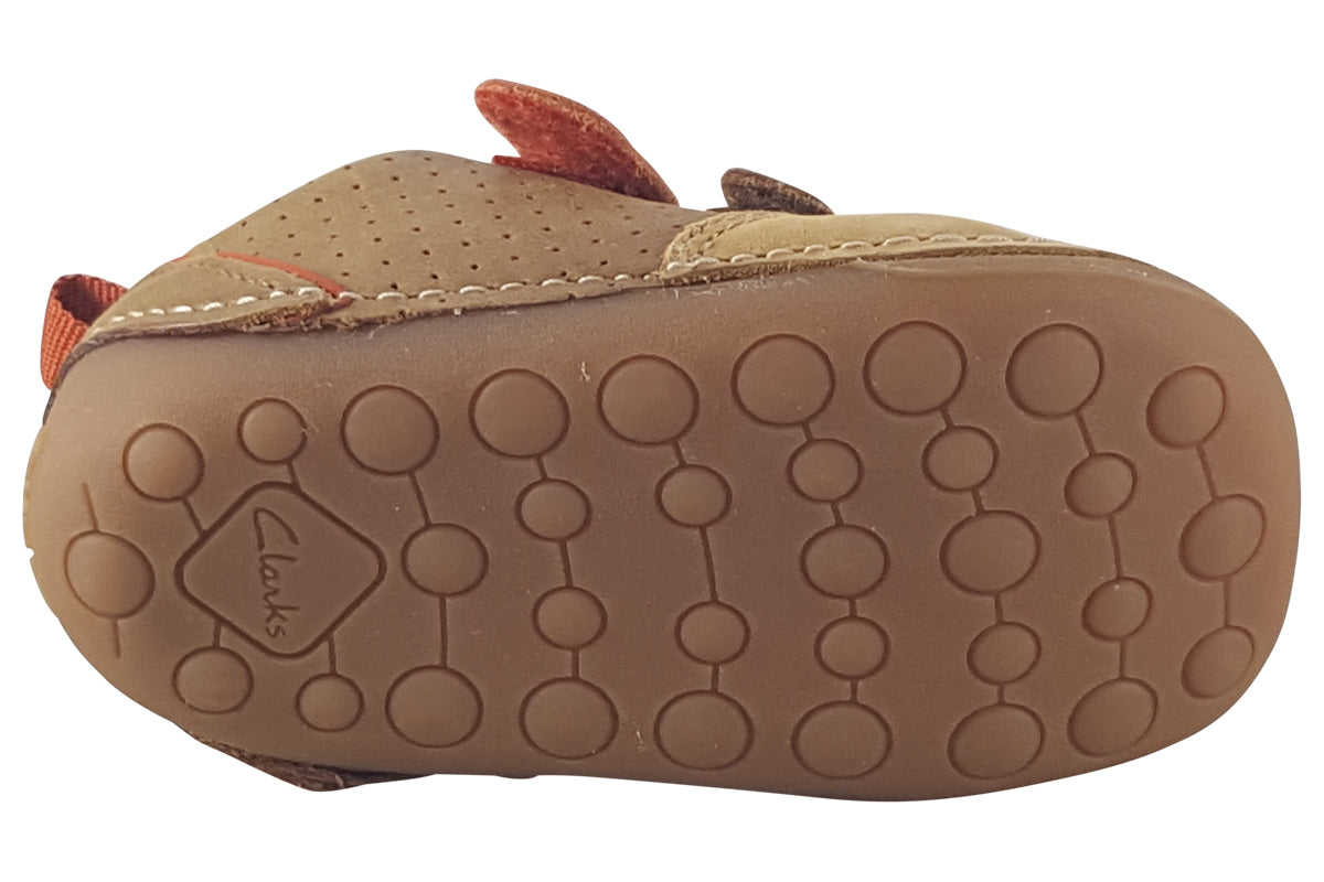 clarks tiny sky t