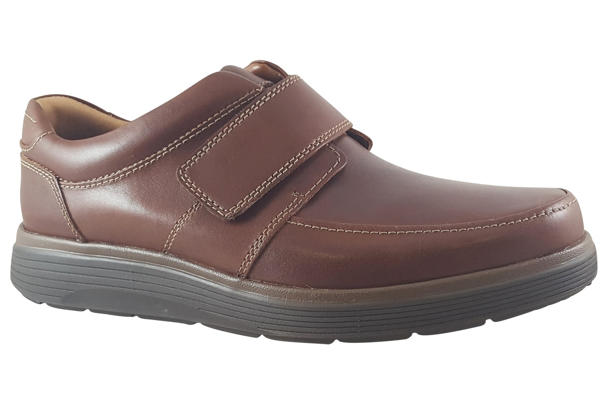 clarks un abode strap dark tan mens shoes right