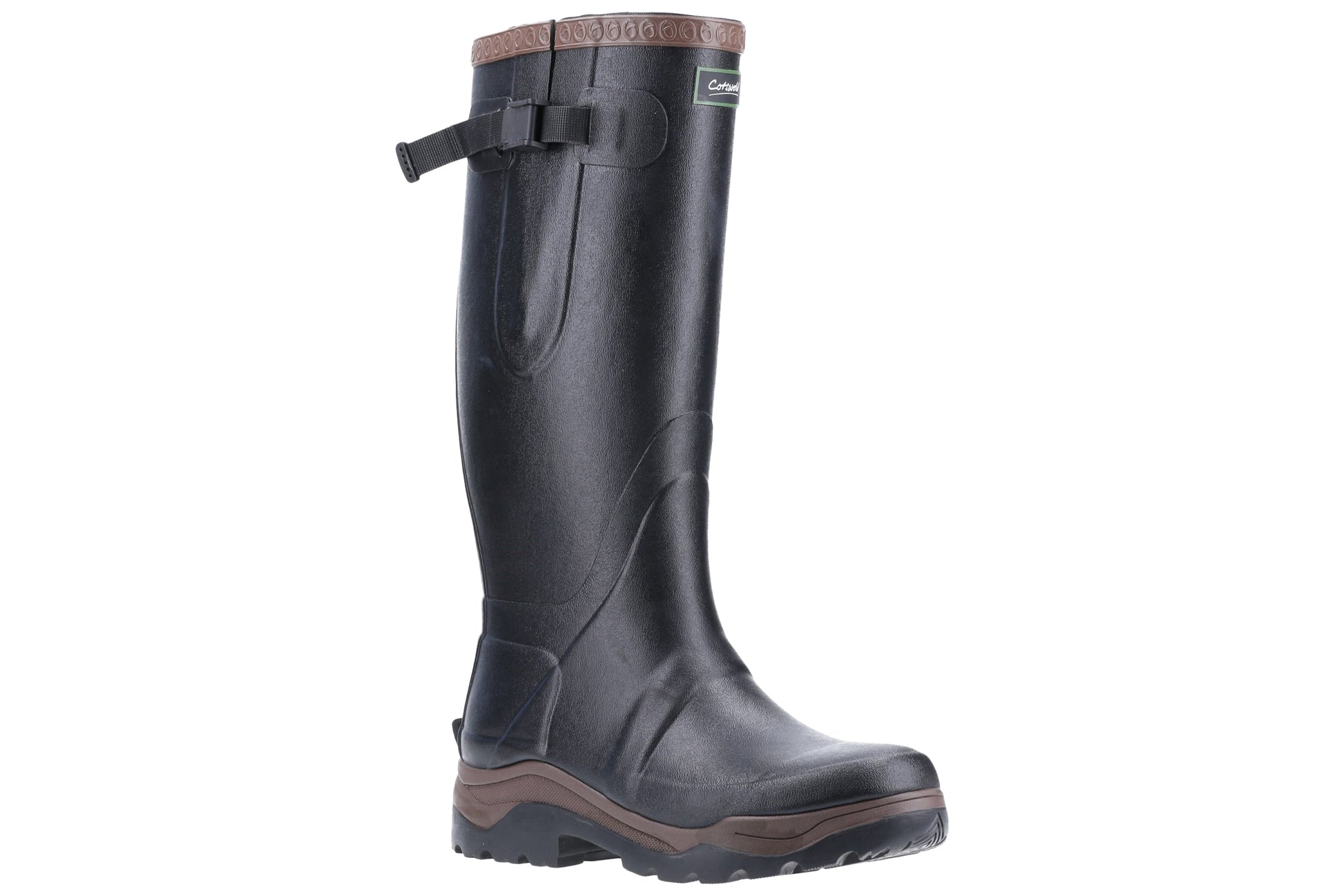 cotswold-compass-plain-rubber-wellingtons-black-front-angle