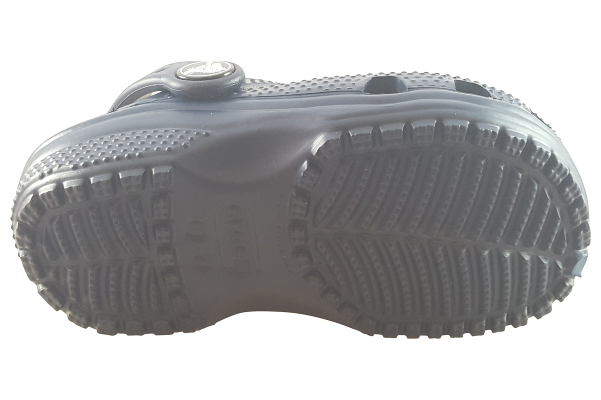 crocs-classic-clog-206990-navy-sole