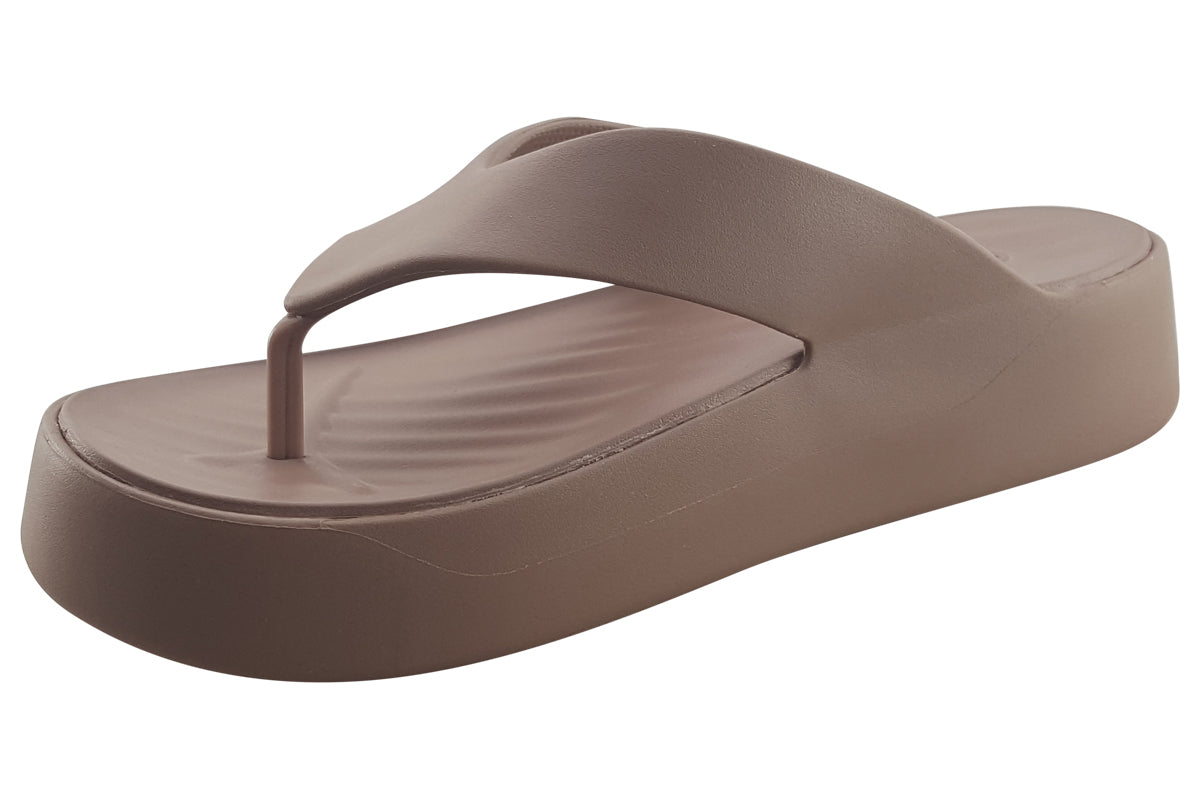 crocs-getaway-platform-flip-209410-latte-left