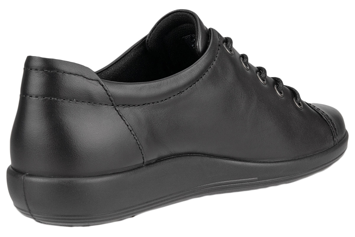 ecco 206503 soft 2.0 black with black sole womens trainers left0