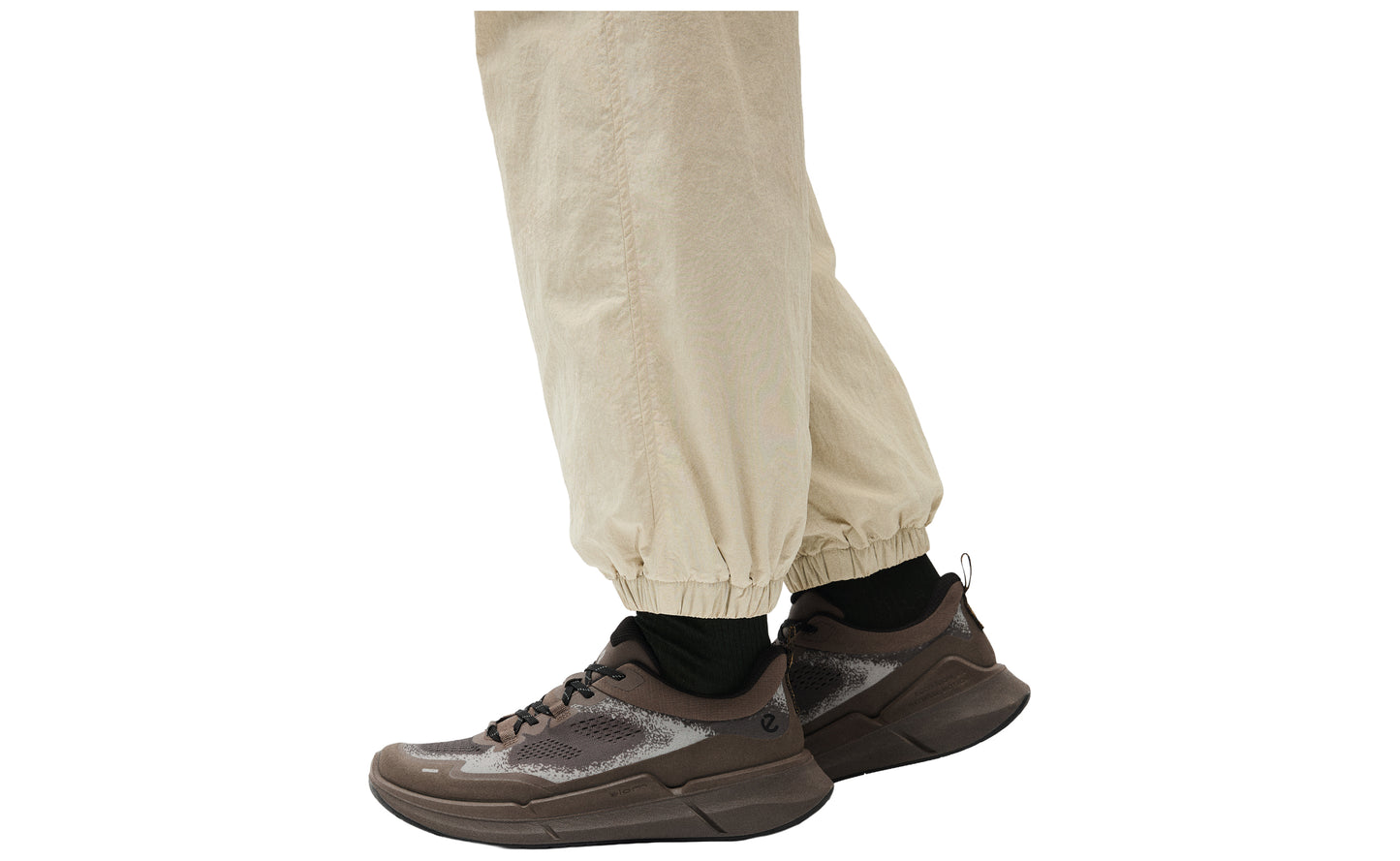 ecco biom 2.2 m 830914 mens trainers dark clay lifestyle