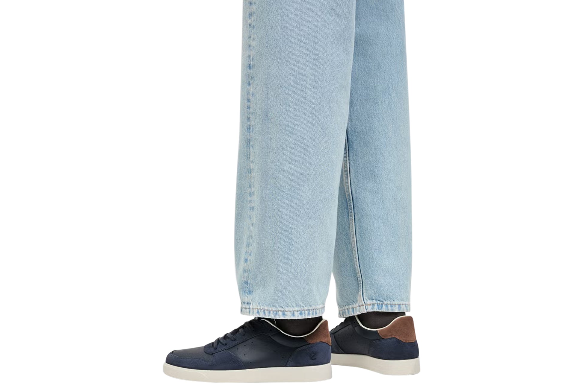 ecco-street-light-m-521454-mens-trainers-ombre-lifestyle
