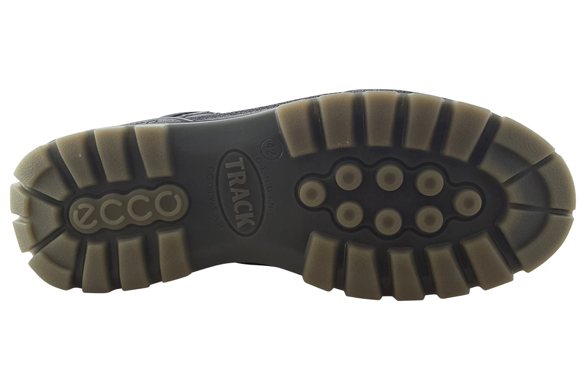 ecco track 25 mens boot black sole