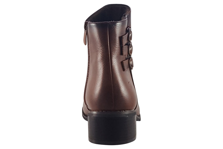 Heavenly Feet Lauren Brown Womens Boots