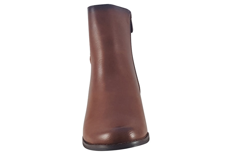 Heavenly Feet Lauren Brown Womens Boots