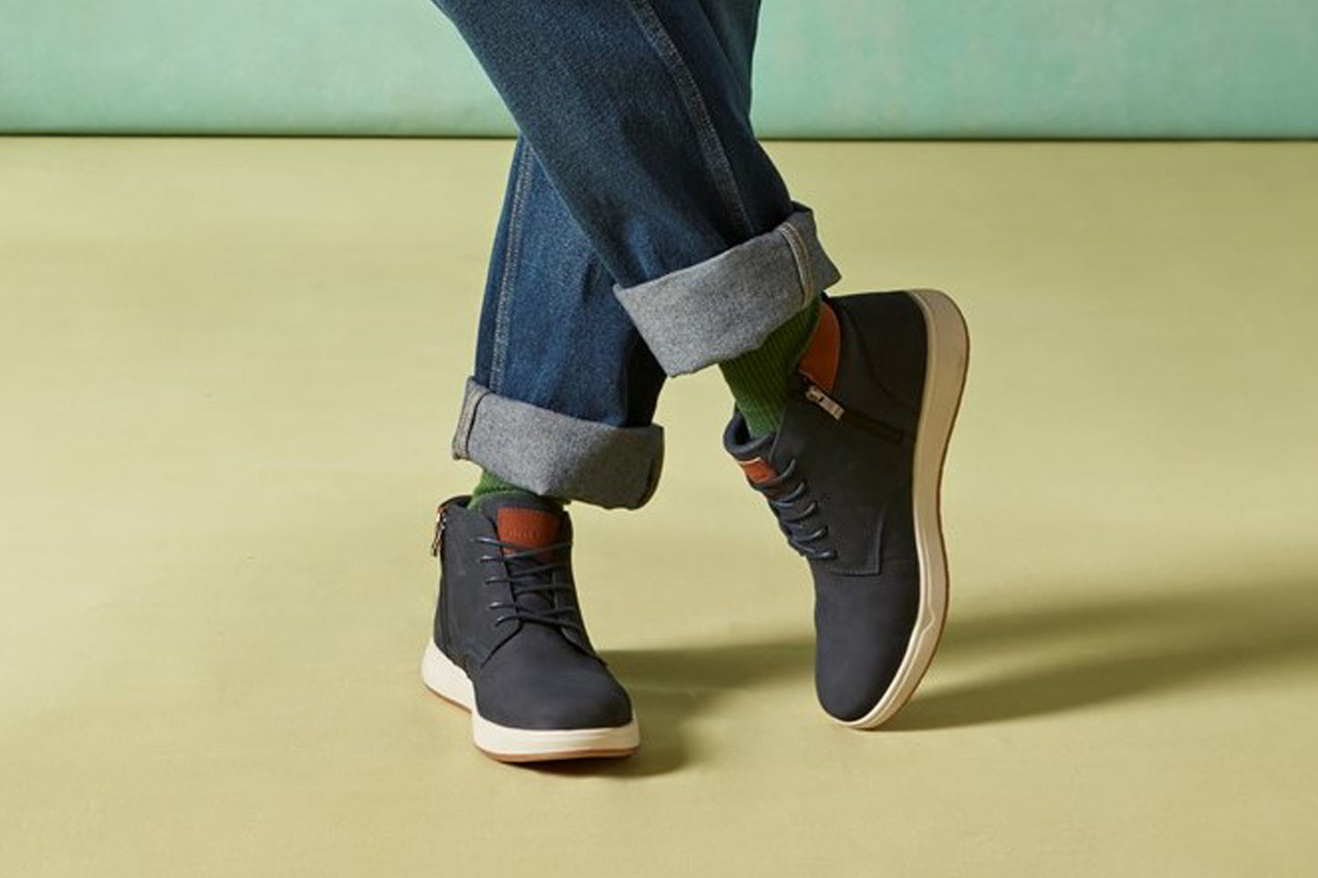 Hush Puppies Bronko Chukka Navy Mens Boots