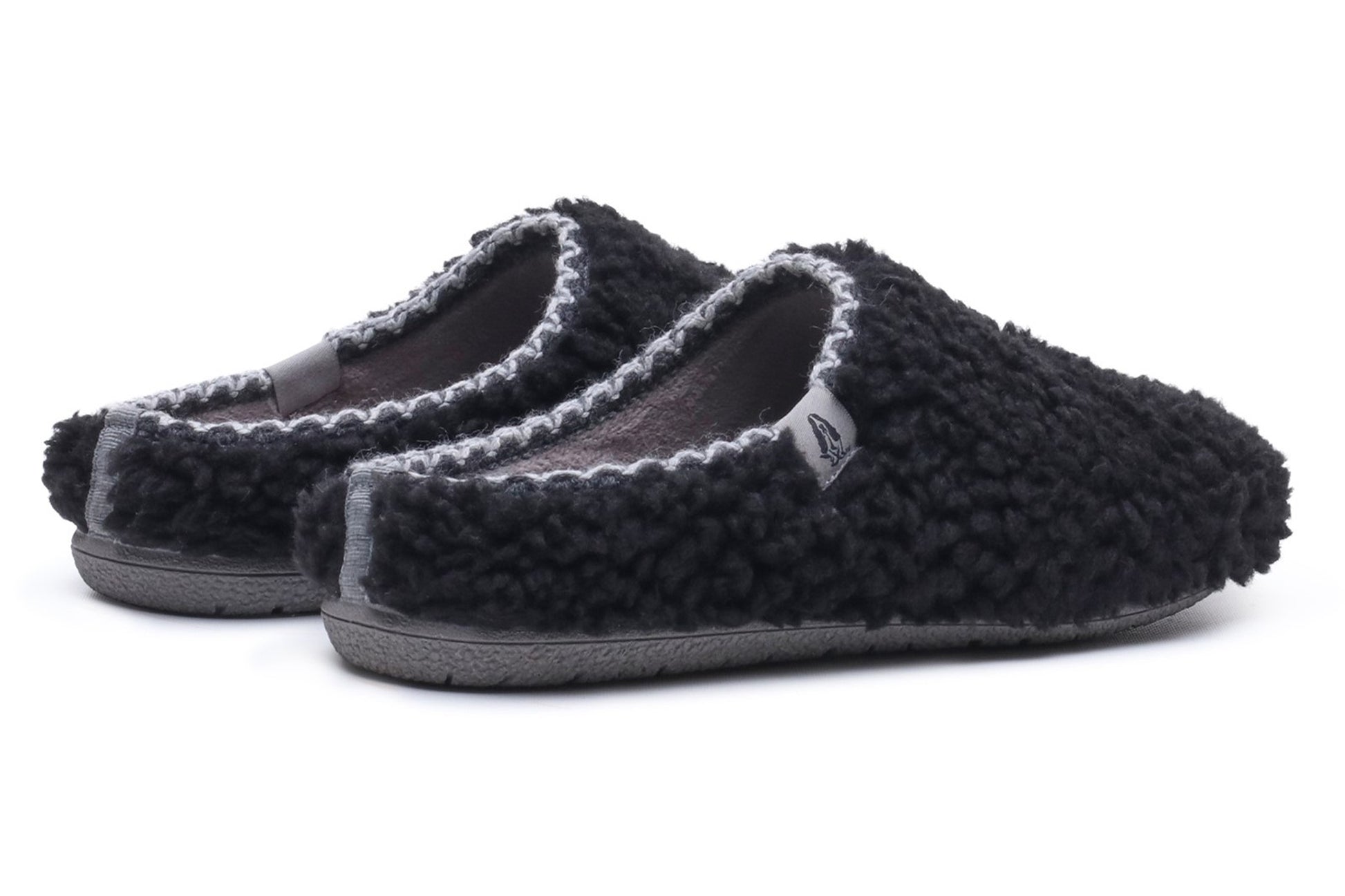 hush-puppies-good-slipper-teddy-mule-black_1