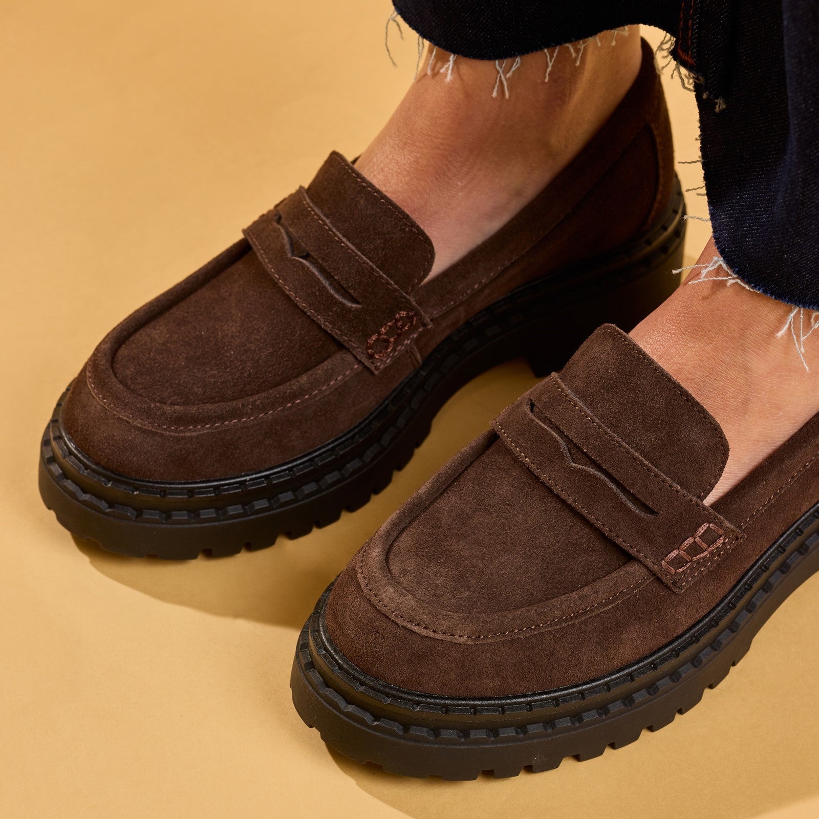 hush-puppies-odessa-loafer-chocolate_6