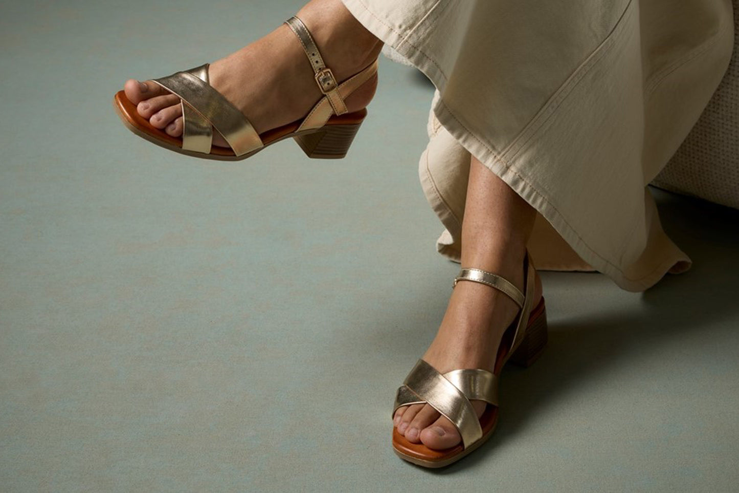 Hush Puppies Regina Heel Gold Womens Sandals
