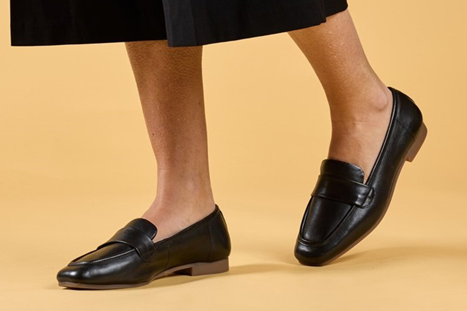 hush-puppies-sutton-loafer-black-shoe-womens-lifestyle-1