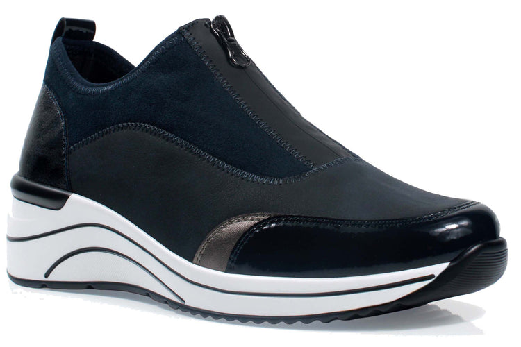 Susst Roxanne 26 Navy Womens Fashion Trainers