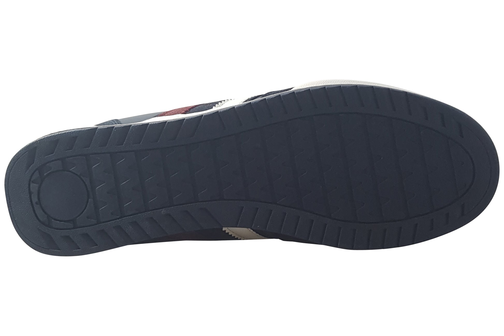 lloyd-and-pryce-twenty-three-mens-trainers-marine-split-sole_197804e9-0a3c-4dda-8986-1f362c76a825