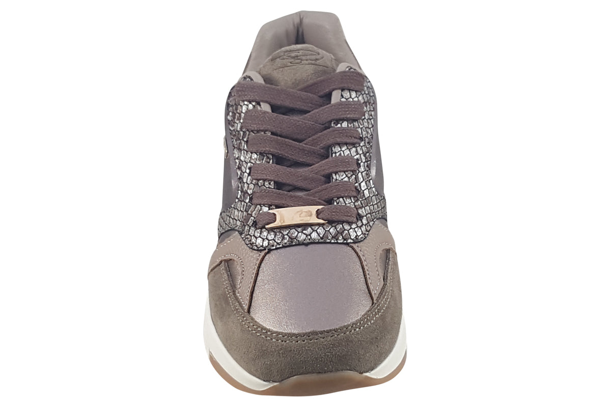 lloydandpryce waldron antique gold womens fashion trainers top