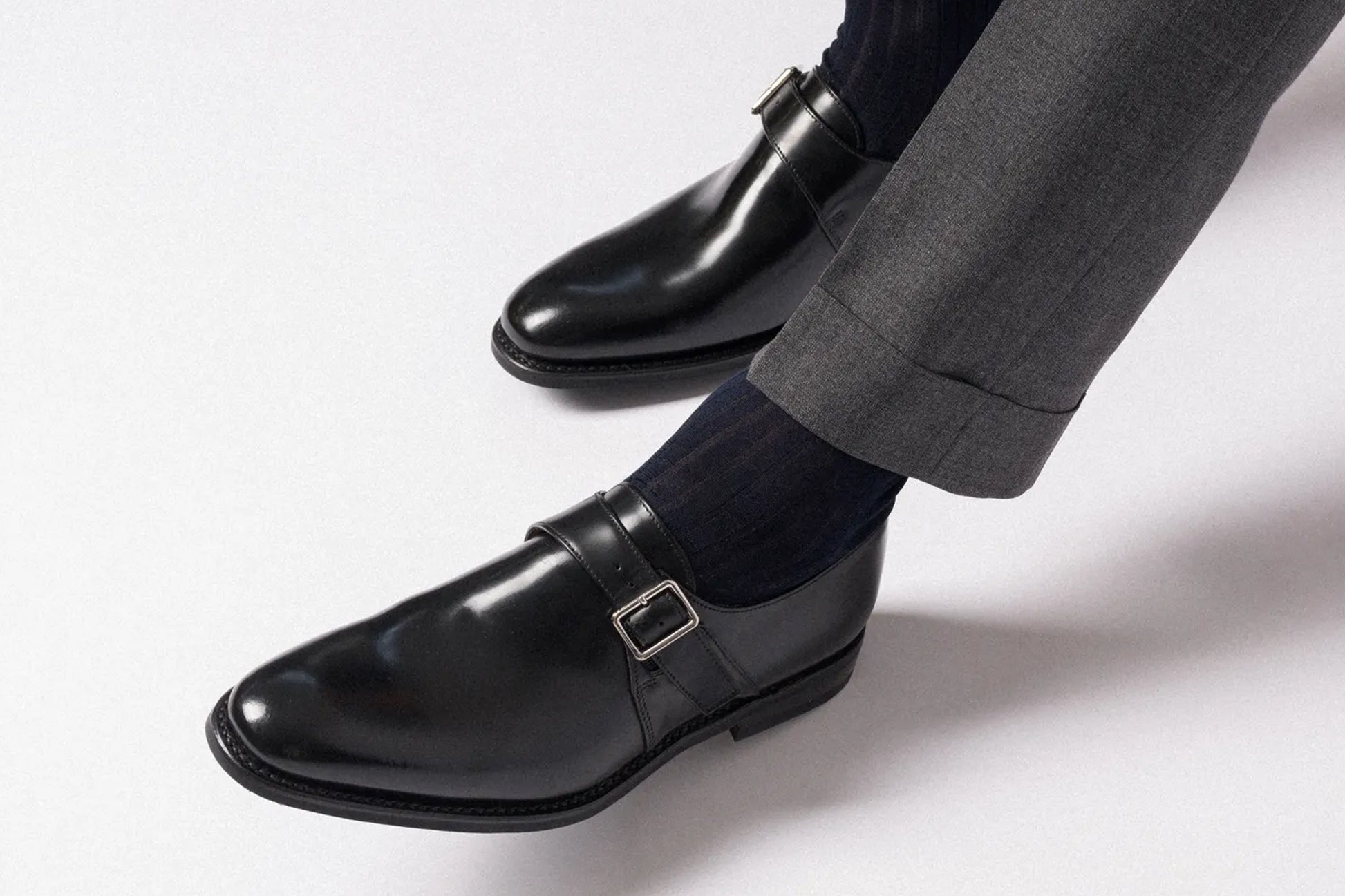 loake-357-mens-shoes-black-lifestyle