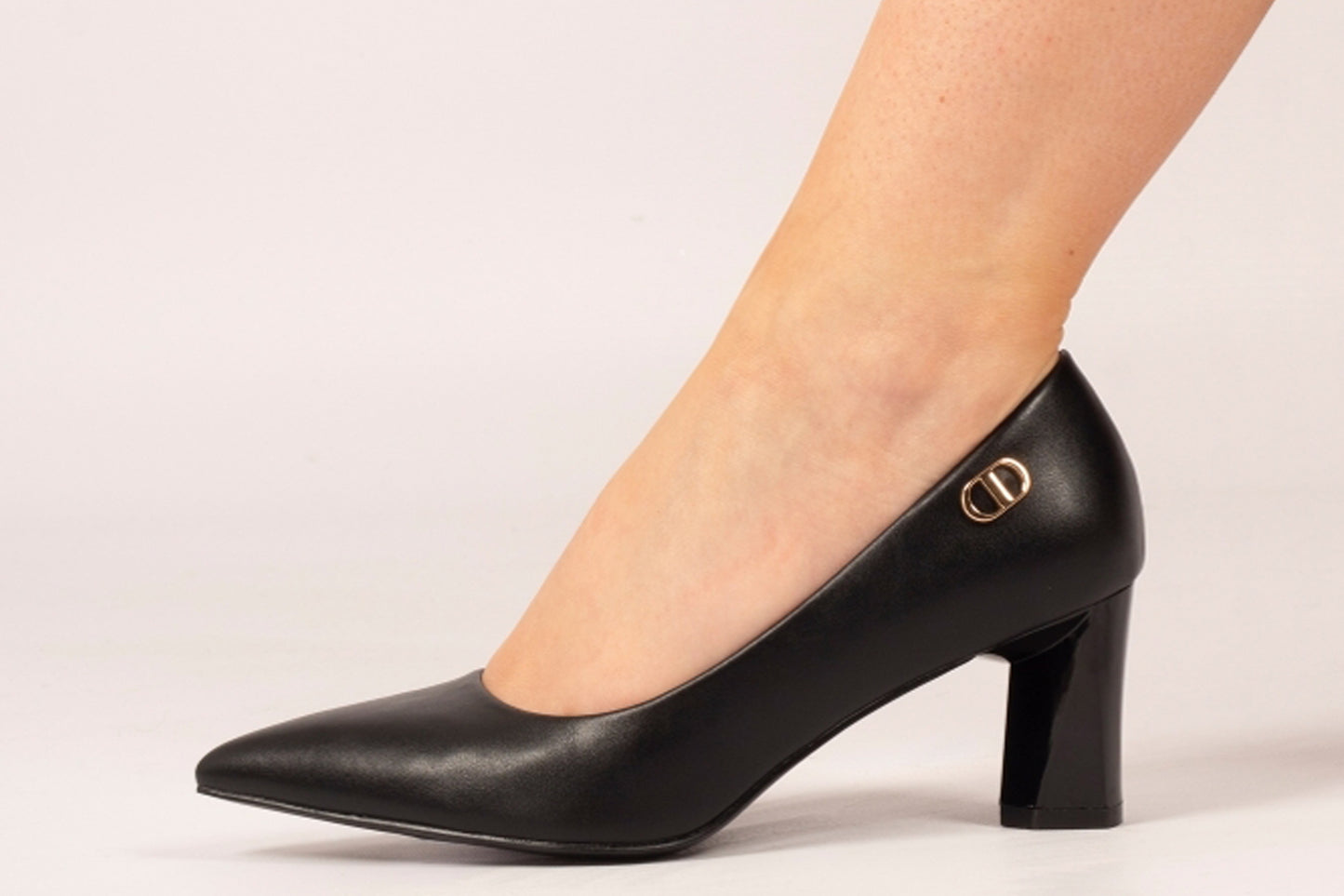 Lunar Phoebe FLH141 Black Womens Shoes