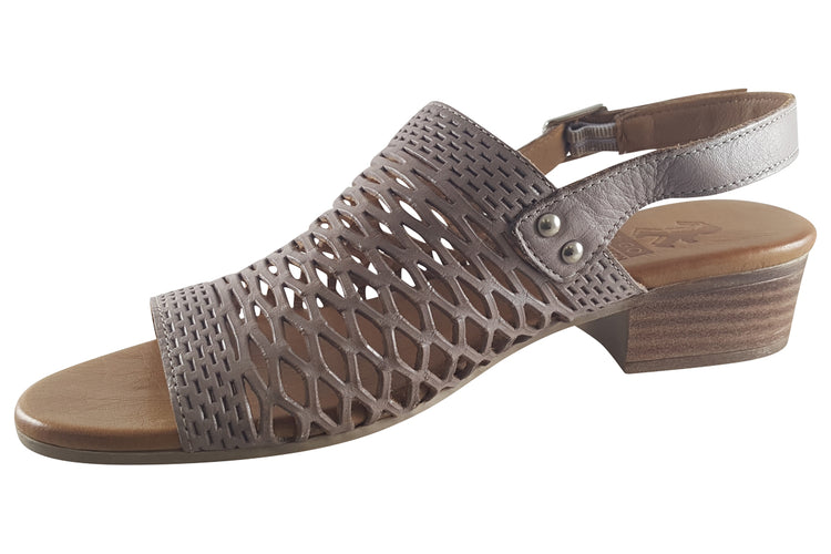 Mustang Shoes Carmel 8968801 Erde Womens Sandals