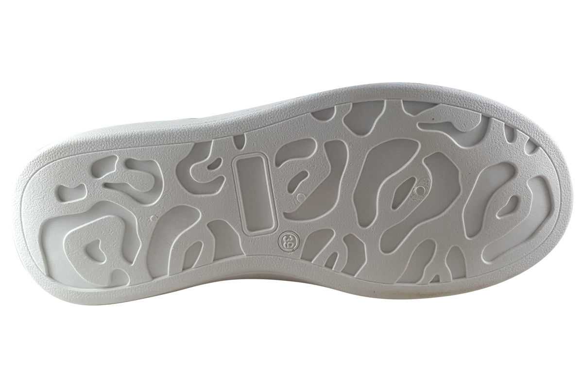refresh daffy white silver womens sole