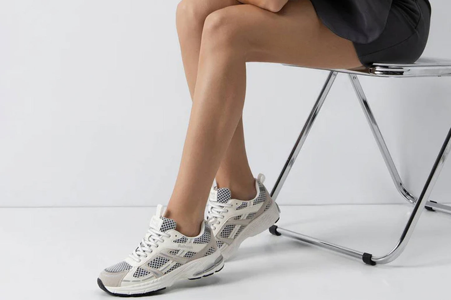 Refresh Lancey 175021 White Womens Fashion Trainers