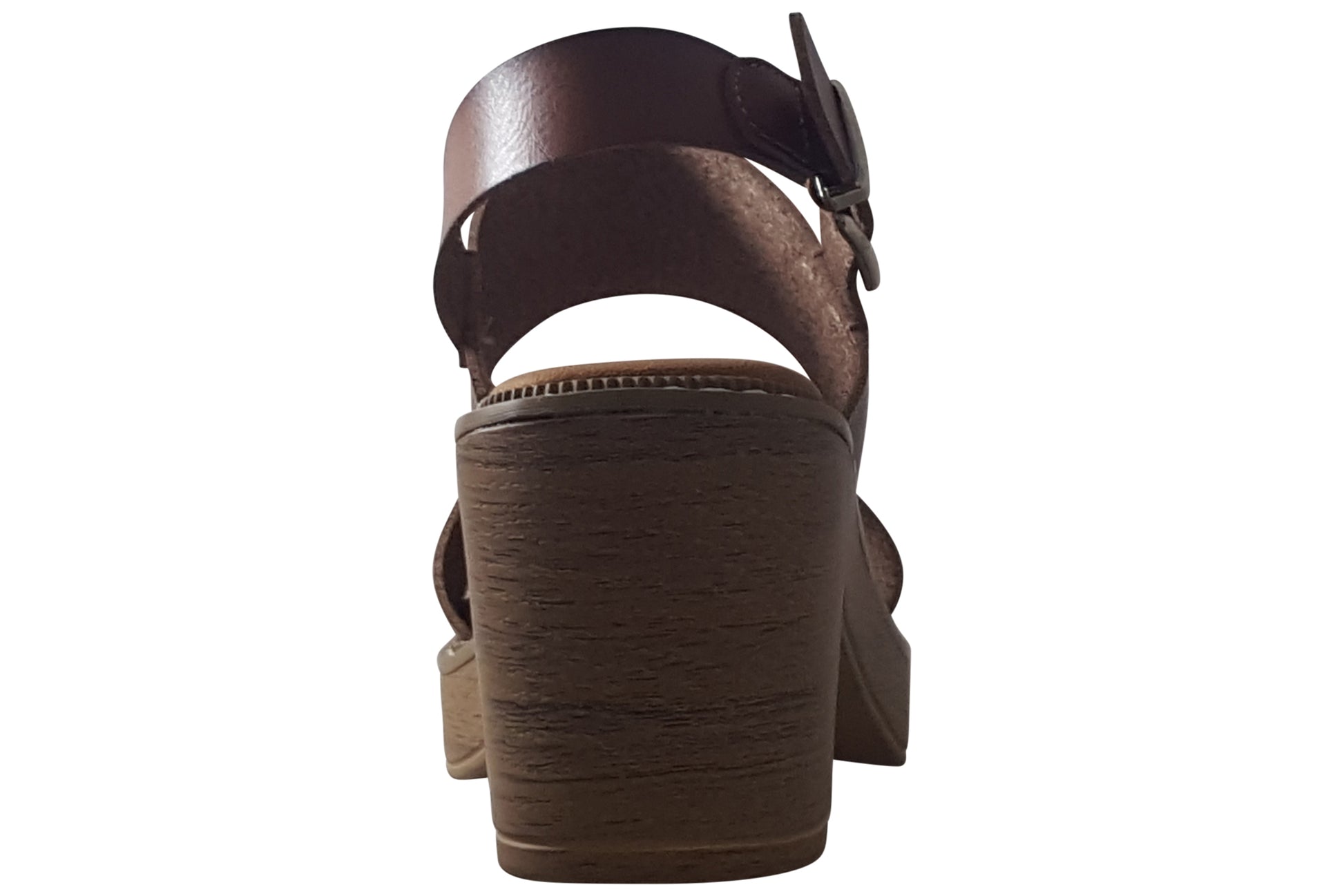 refresh-poker-womens-sandals-camel-back