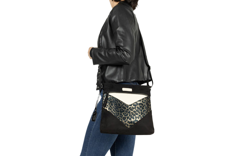 Remonte Chop Stick Bag Q0714 Schwarz/Gold Womens Bags