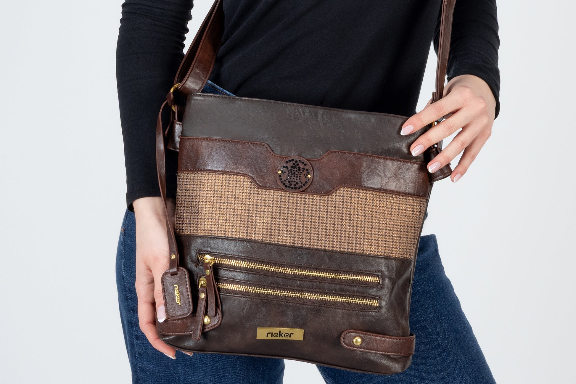 rieker-clancy-bah-h1346-25-womens-bag-chestnut-lifestyle