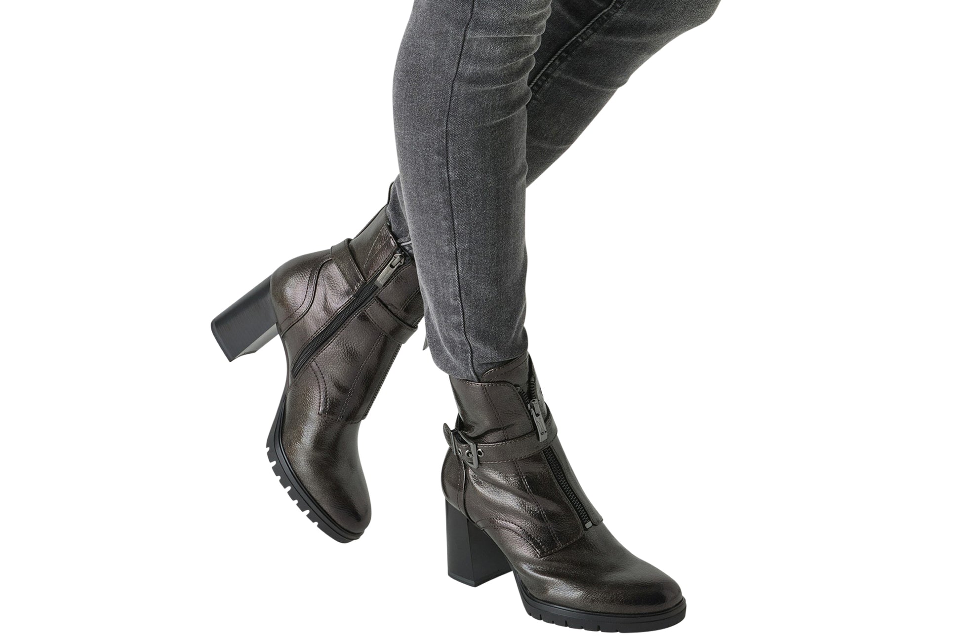 tamaris-samntha-womens-boots-black-lifestyle