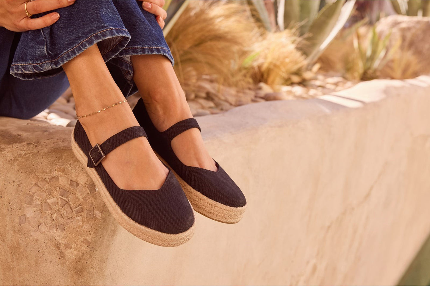 Toms Carolina Mary Jane Black Womens Shoes
