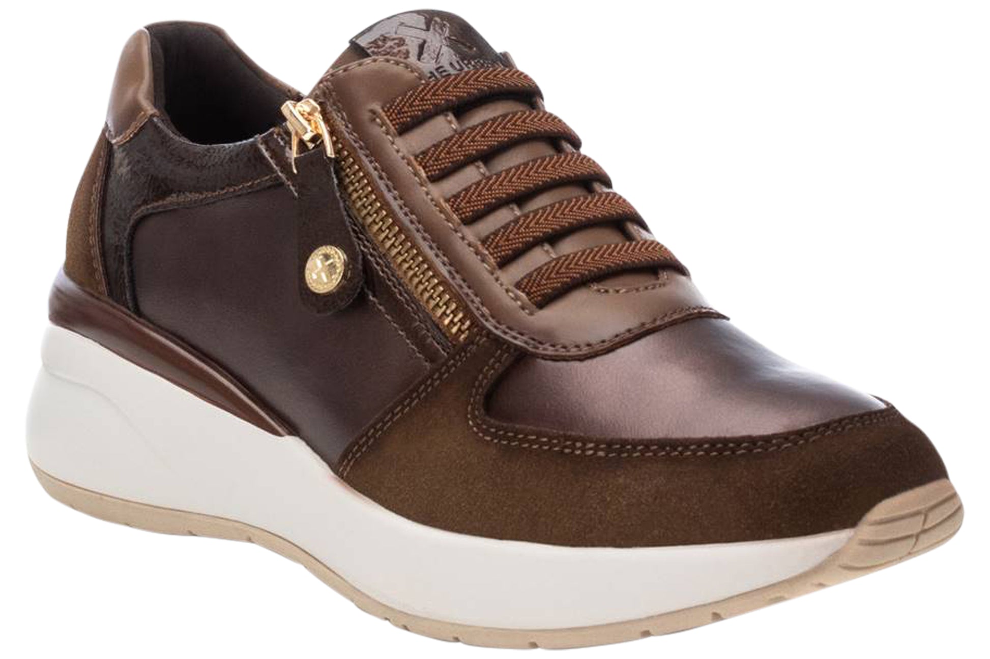 xti-citrus-143358-womens-trainers-taupe-right