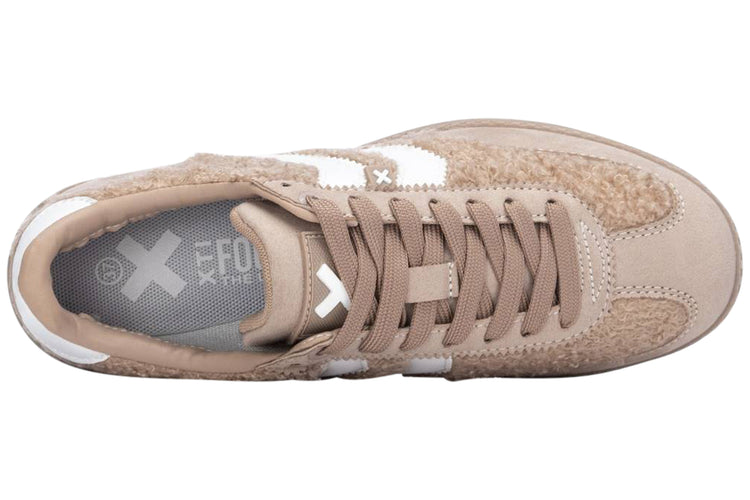 XTI Fluff 144734 Womens Fashion Trainers Beige