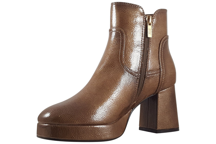 XTI Hippy 144272 Womens Boots Beige Patent