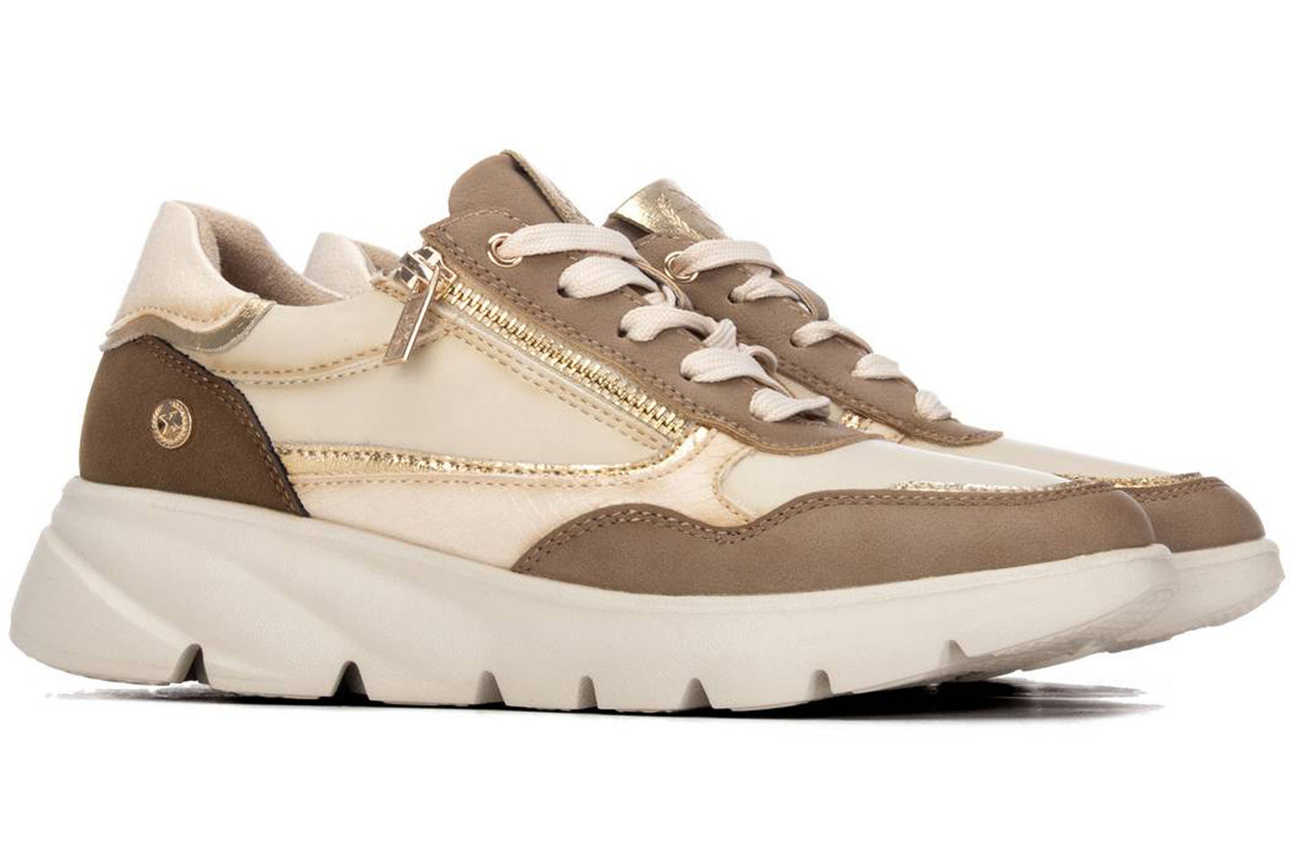 XTI Lion 146111 Beige Womens Fashion Trainers