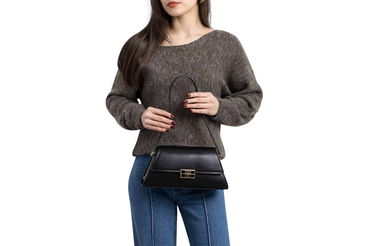 xti night owl bag 184499 black lifestyle