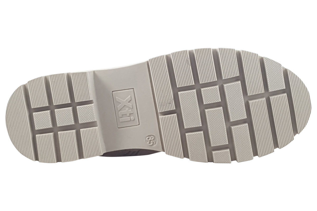 xti-phillipa-cream-patent-girls-sole