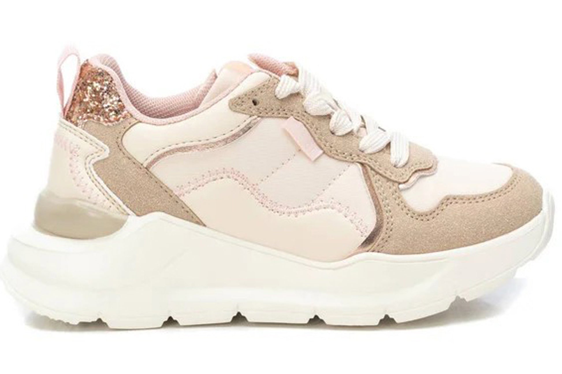 xti-savannah-151037-girls-trainers-beige-right-flat