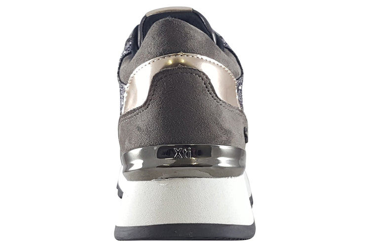 XTI Vera 141991 Plumb Womens Fashion Trainers